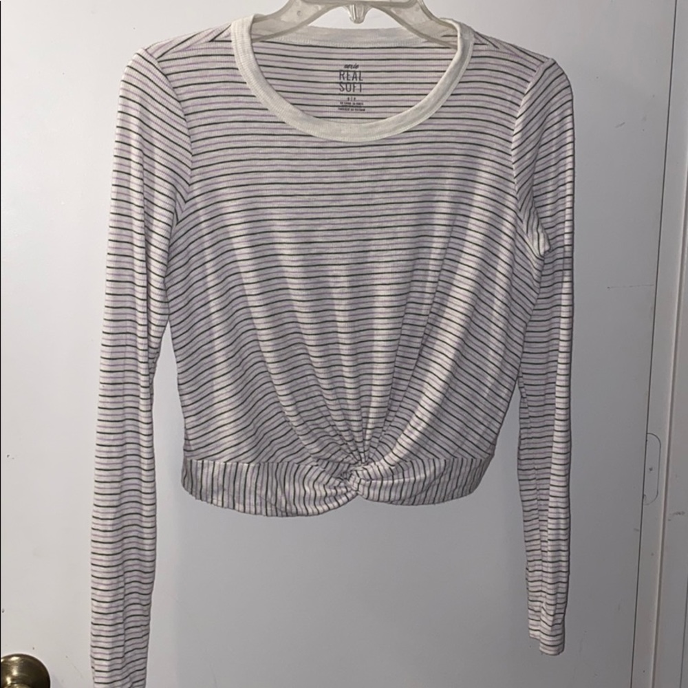 Striped long sleeve knotted front crop top